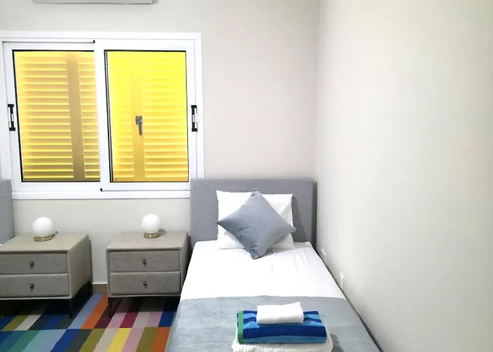 H&o Solmare By The Sea 파포스