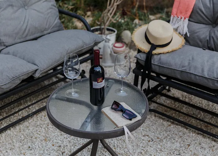 H&o Solmare By The Sea 아파트 파포스