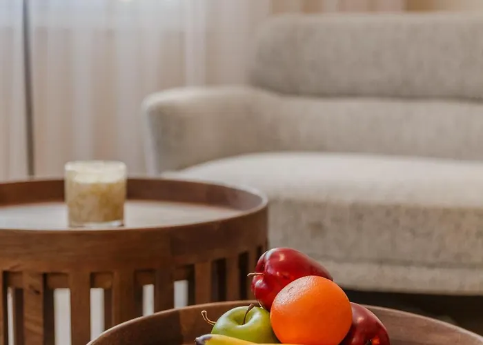 H&o Solmare By The Sea