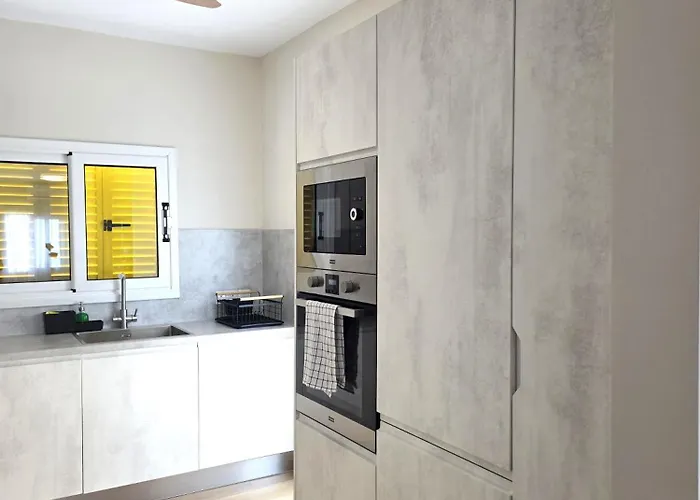 H&o Solmare By The Sea Daire